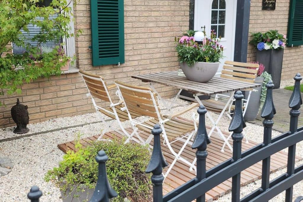 A La Maison Bielefeld City Nah Bagian luar foto